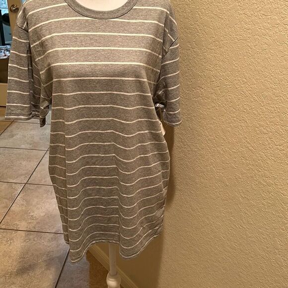 Arizona Jean Co Men’s M Striped Gray Tee Shirt 100% Cotton Basic Everyday New - Picture 1 of 7